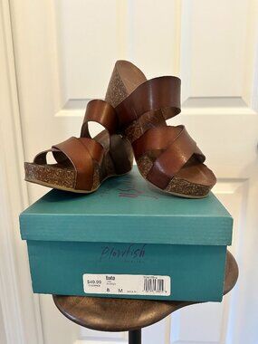Blowfish Malibu Hiro Whiskey Sandals – Excellent Condition | Size 8